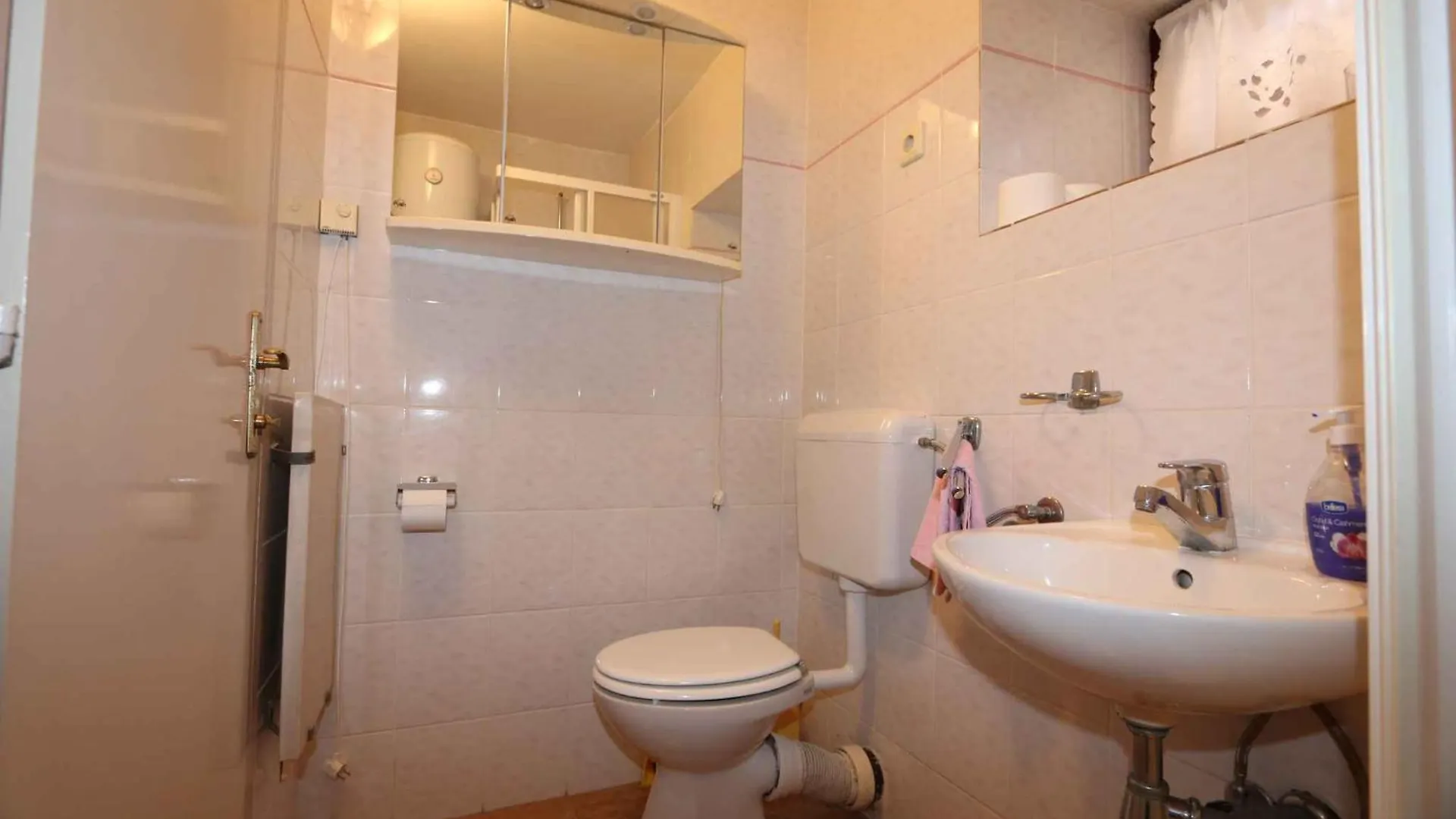Holiday Home In Silo/Insel Krk 26681 Croatia